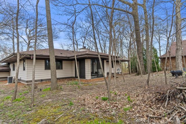 6746 35th STREET, Franklin, WI 53132