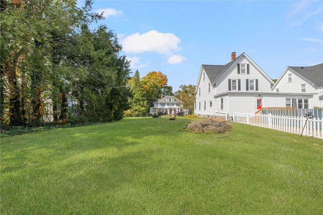 28 Homestead Avenue, North Smithfield, RI 02896