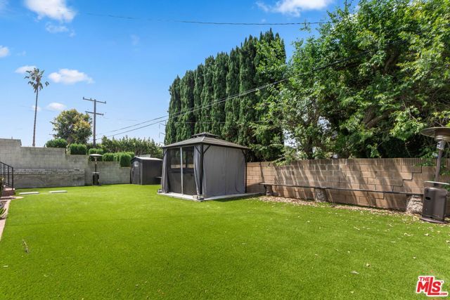 5853 S La Brea Avenue, Los Angeles, CA 90056
