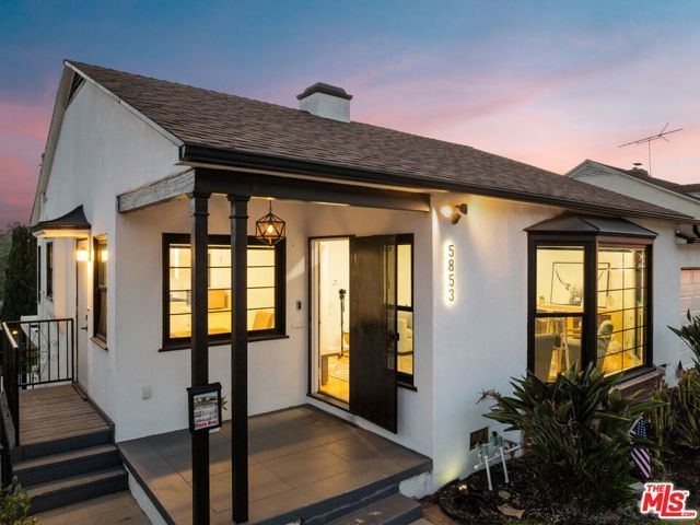 5853 S La Brea Avenue, Los Angeles, CA 90056