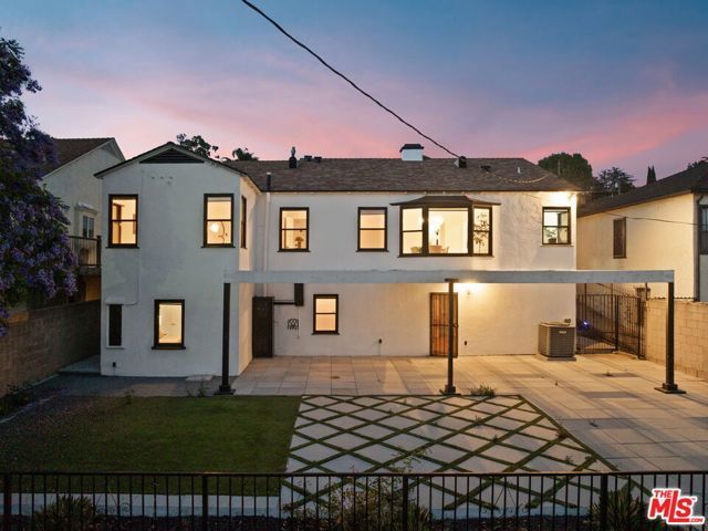 5853 S La Brea Avenue, Los Angeles, CA 90056