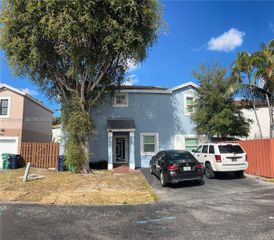 9206 SW 147th Ct, Miami, FL 33196