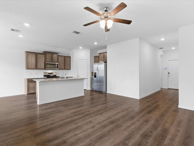 618 Cool Canyon Trail, Princeton, TX 75407