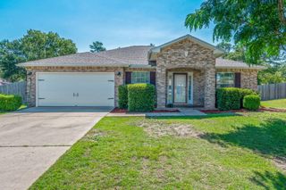80 Azalea Trace, Defuniak Springs, FL 32433