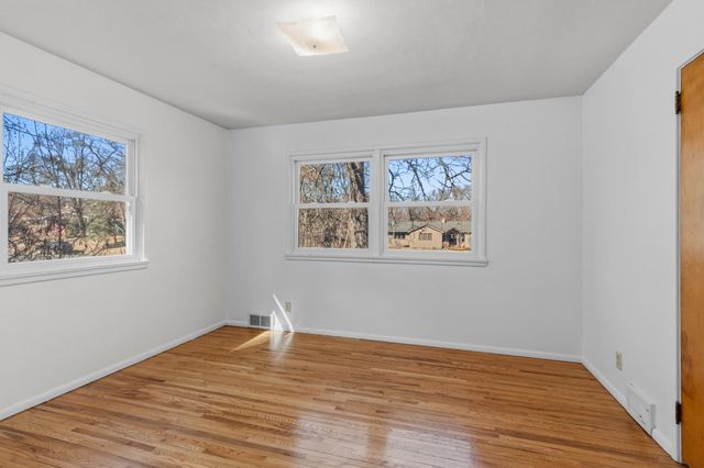 673 2nd Avenue N, Bayport, MN 55003