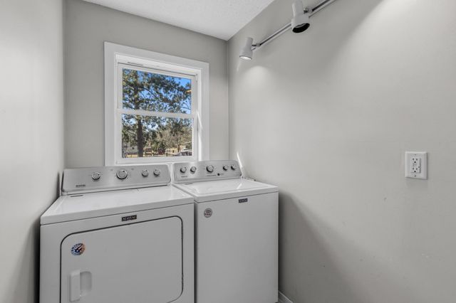 673 2nd Avenue N, Bayport, MN 55003