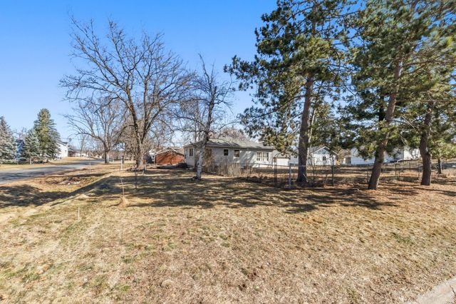 673 2nd Avenue N, Bayport, MN 55003