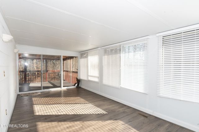 6324 Gateway Lane, Knoxville, TN 37920