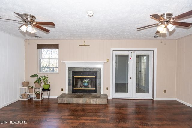 6324 Gateway Lane, Knoxville, TN 37920