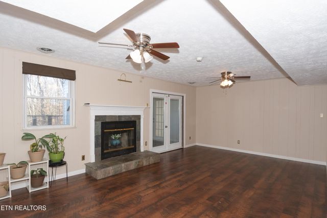 6324 Gateway Lane, Knoxville, TN 37920