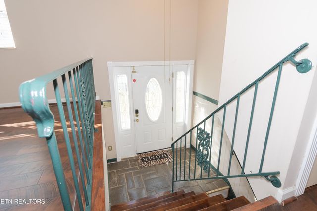 6324 Gateway Lane, Knoxville, TN 37920