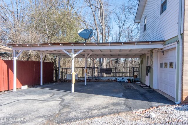 6324 Gateway Lane, Knoxville, TN 37920