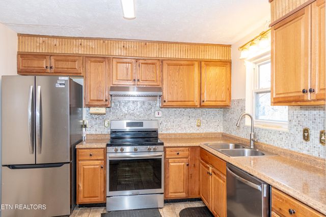 6324 Gateway Lane, Knoxville, TN 37920