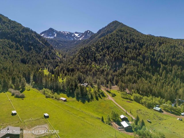 2903 STEWART TRAIL Road, Etna, WY 83118