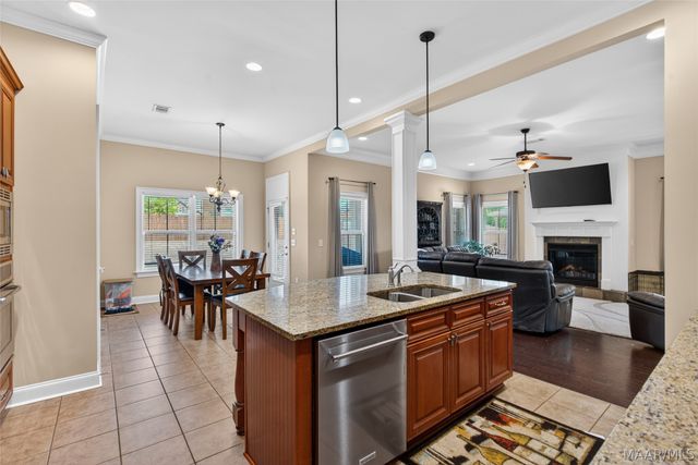 377 SYDNEY Drive S, Prattville, AL 36066