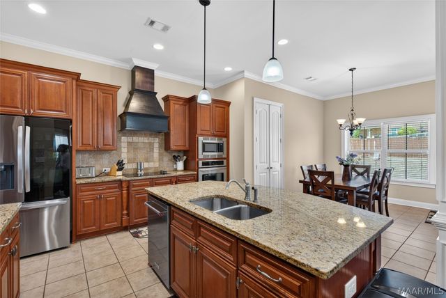 377 SYDNEY Drive S, Prattville, AL 36066