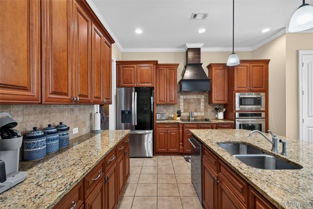 377 SYDNEY Drive S, Prattville, AL 36066