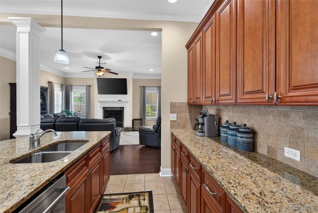 377 SYDNEY Drive S, Prattville, AL 36066