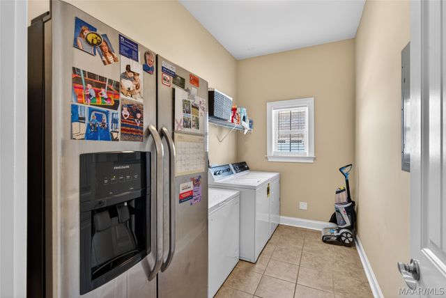 377 SYDNEY Drive S, Prattville, AL 36066