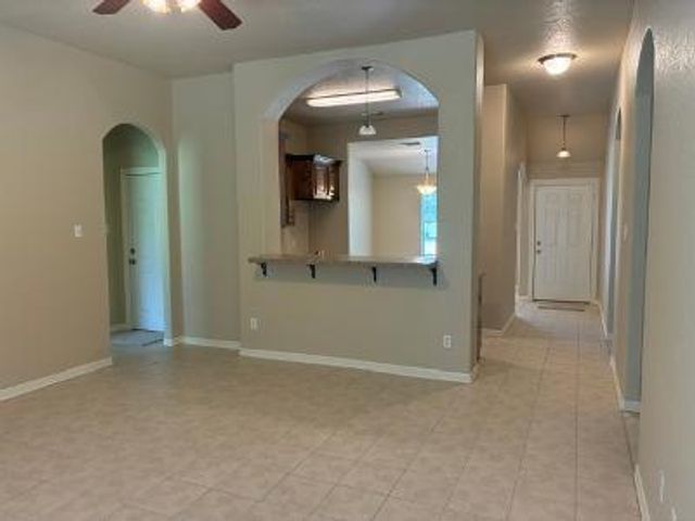 910 Old Angleton Road, Clute, TX 77531