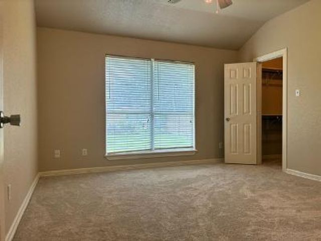 910 Old Angleton Road, Clute, TX 77531