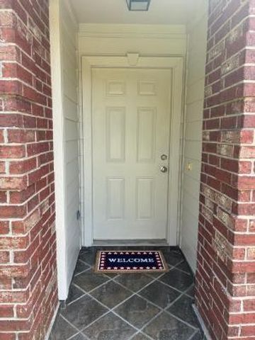 910 Old Angleton Road, Clute, TX 77531