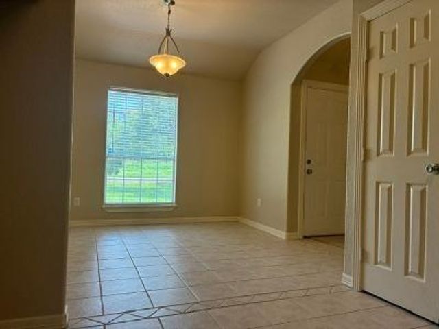 910 Old Angleton Road, Clute, TX 77531