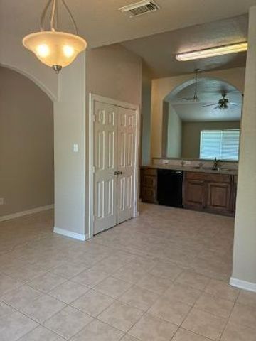 910 Old Angleton Road, Clute, TX 77531