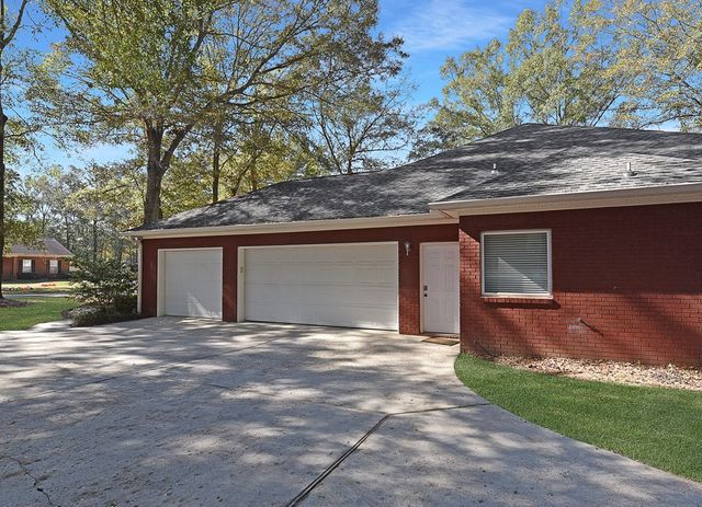 104 Bent Oak, Dothan, AL 36303