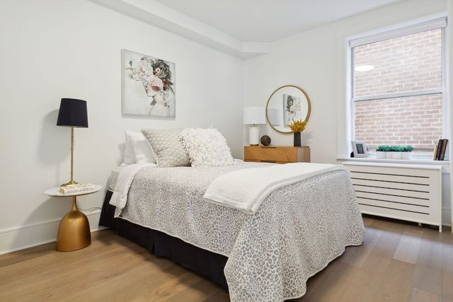 14809 Northern Blvd Apt 4E, New York City, NY 11354