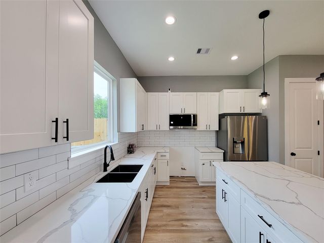 2022 Wavell Street, Houston, TX 77088