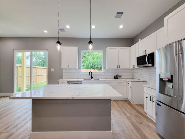 2022 Wavell Street, Houston, TX 77088