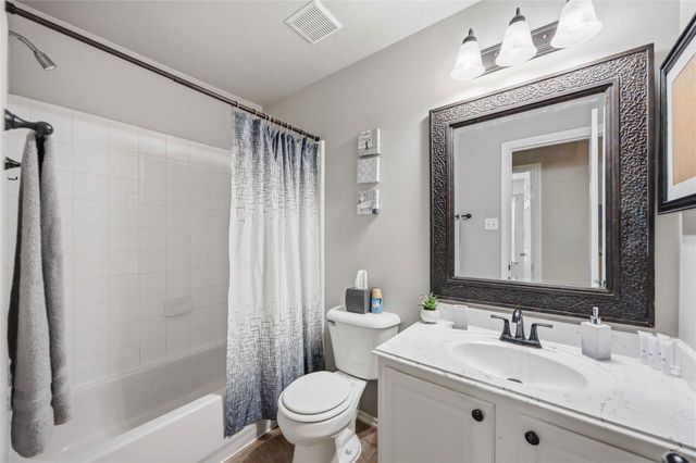 71 Summerhaze Cir, The Woodlands, TX 77382