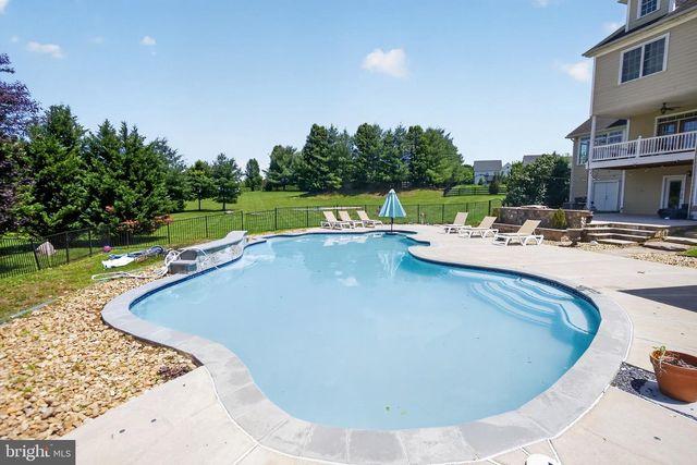 39260 CHARLES TOWN PIKE, Hamilton, VA 20158