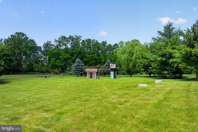 39260 CHARLES TOWN PIKE, Hamilton, VA 20158