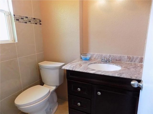 8402 Leesburg CIR, Austin, TX 78758