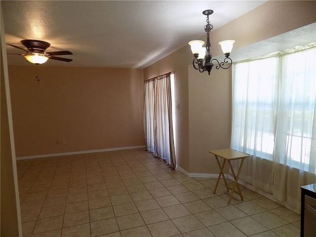 8402 Leesburg CIR, Austin, TX 78758