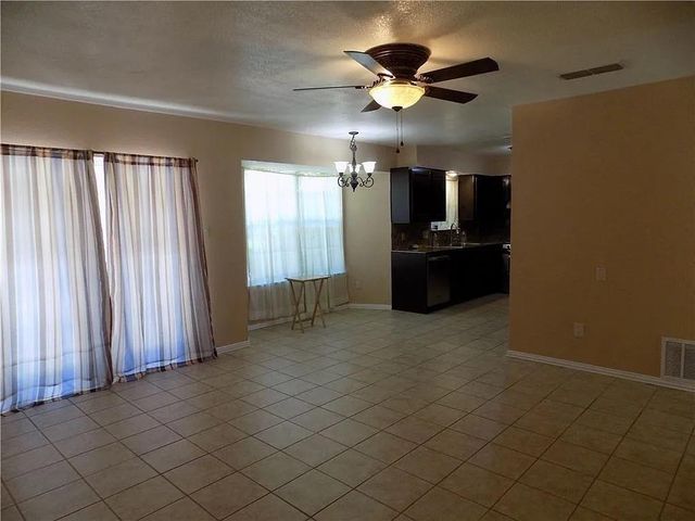 8402 Leesburg CIR, Austin, TX 78758