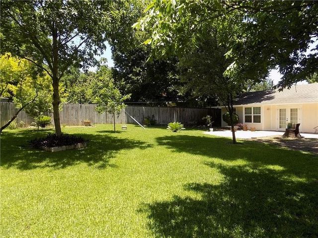 8402 Leesburg CIR, Austin, TX 78758