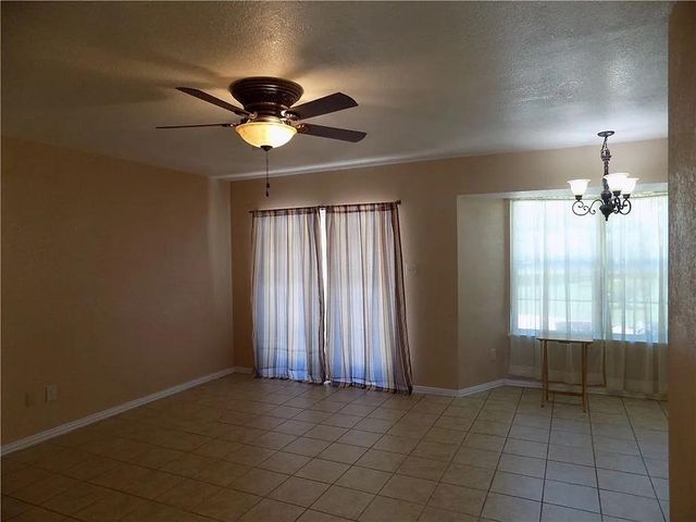 8402 Leesburg CIR, Austin, TX 78758