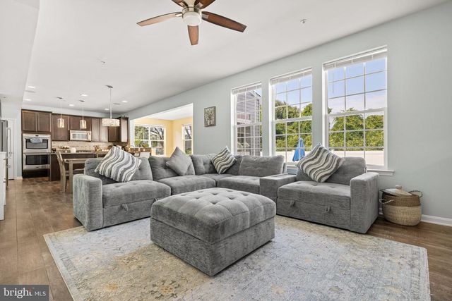 7826 KEENAN RD, Glen Burnie, MD 21061