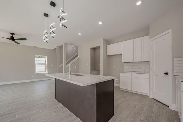 8128 Chateau Street, Houston, TX 77028