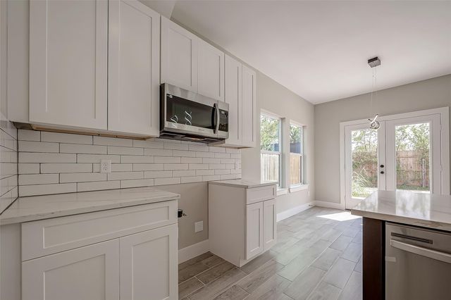 8128 Chateau Street, Houston, TX 77028