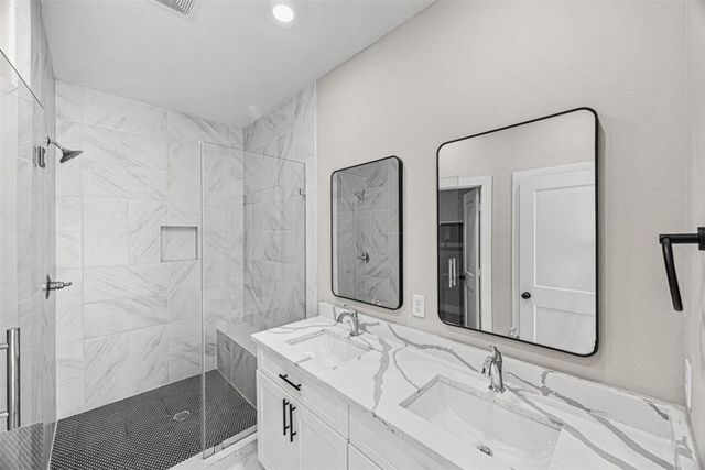 8128 Chateau Street, Houston, TX 77028