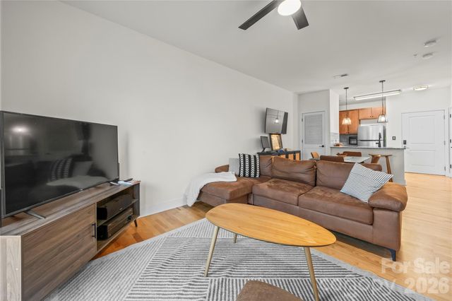 630 Calvert Street 311, Charlotte, NC 28208