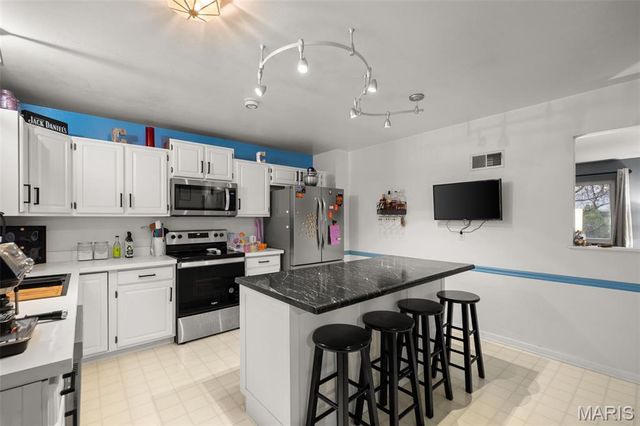 2511 Reav Tel Court, St Louis, MO 63125