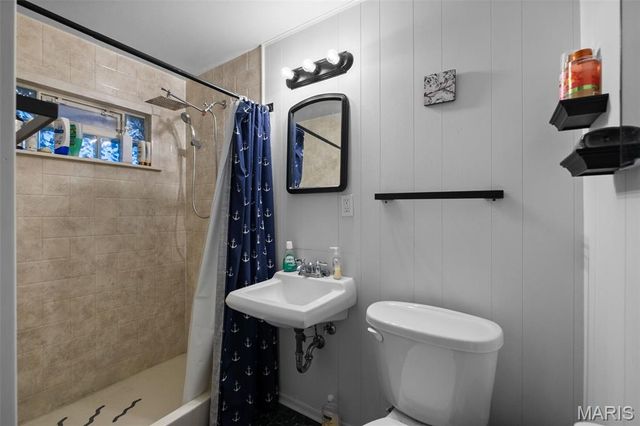 2511 Reav Tel Court, St Louis, MO 63125