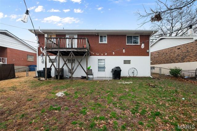 2511 Reav Tel Court, St Louis, MO 63125