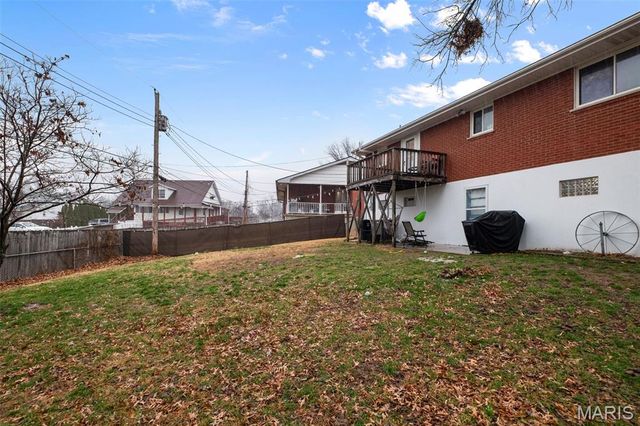 2511 Reav Tel Court, St Louis, MO 63125