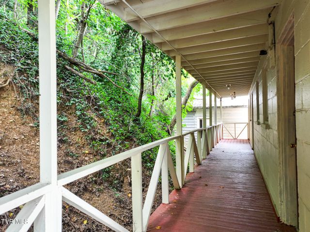 324 East Church Street, Greeneville, TN 37745